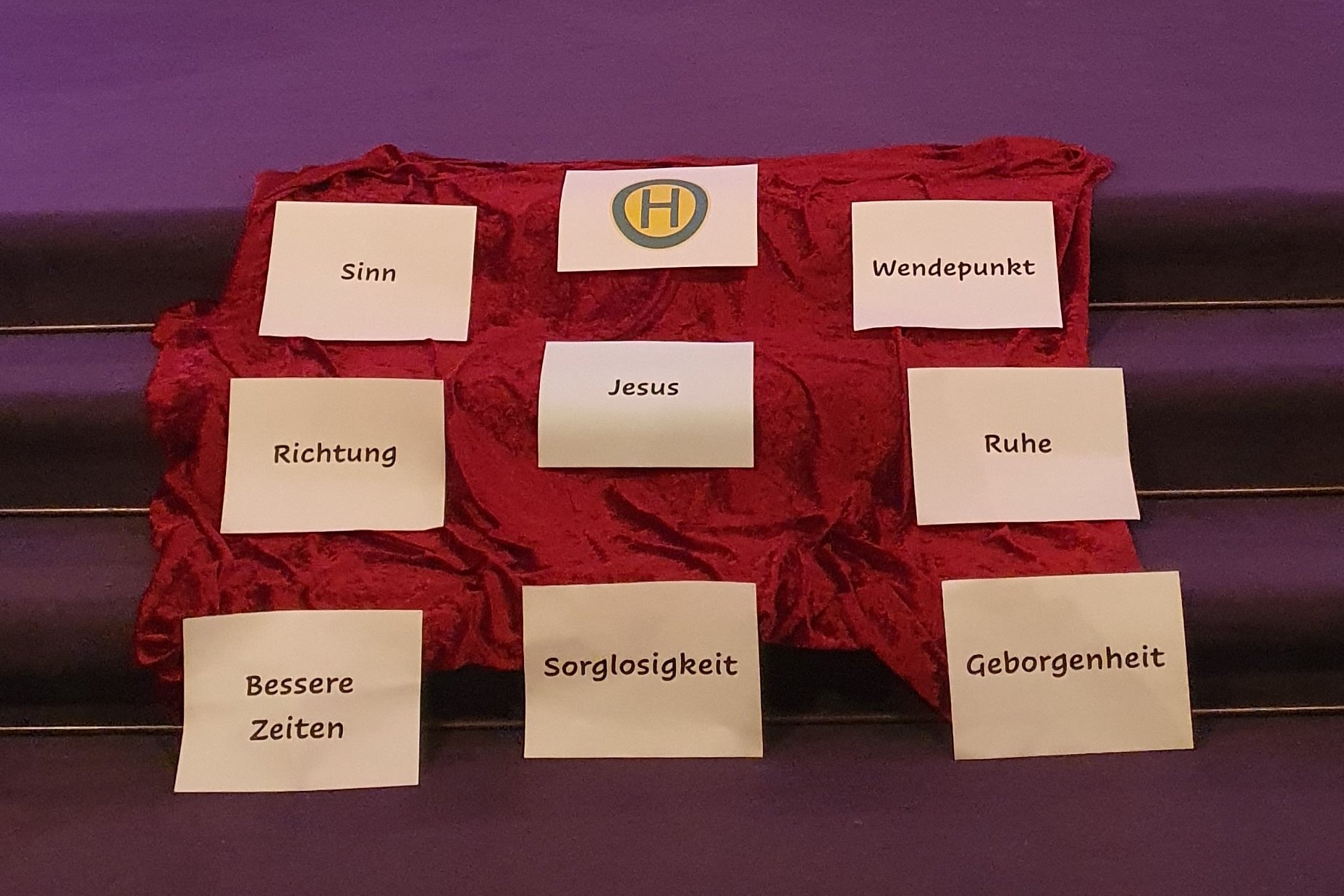 Haltepunkt im Advent zum Thema „Worauf warten wir“